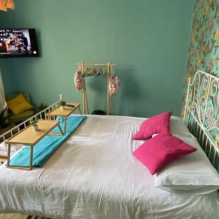 Ibiza Vibes Studio - Festive, Beach & Sun Atmosphere - Amazing Location In City Center