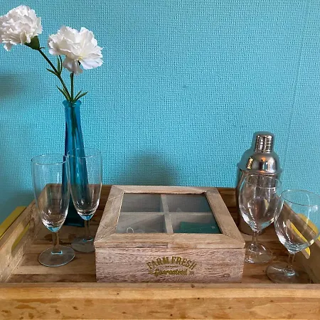 Ibiza Vibes Studio - Festive, Beach & Sun Atmosphere - Amazing Location In City Center Namur