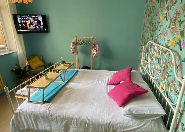 Ibiza Vibes Studio - Festive, Beach & Sun Atmosphere - Amazing Location In City Center